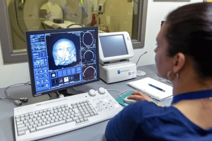 Yapay zeka teknolojisi sayesinde kalp hastalarının erken teşhis ile iyileştirilebileceği ve binlerce hayatın kurtarılabileceği öngörülüyor.