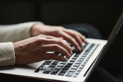 Intel, yapay zekâ yazılımları için geliştirdiği Gauidi3, Intel Core Ultra PC hem de yeni nesil Xeon sunucu işlemcilerini duyurdu.