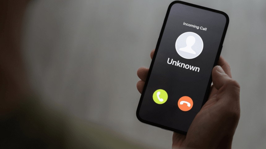 ABD Federal İletişim Komisyonu'nun yayınladığı karar kapsamında yapay zekâ seslerini kullanan robotik aramaları yasaklandı.